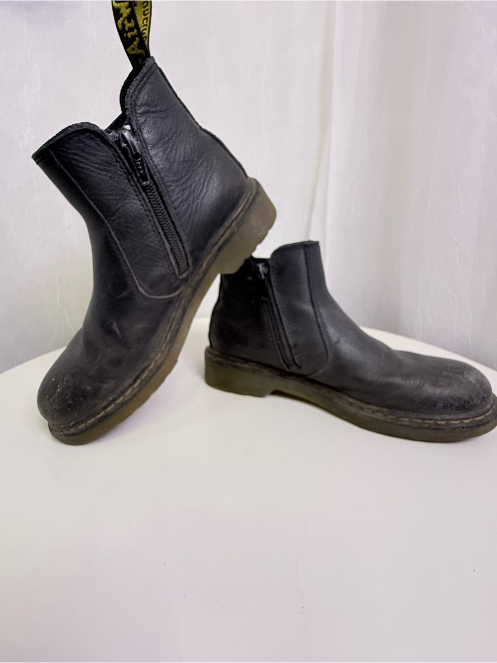 DR. MARTENS JUNIOR 2976 SOFTY T LEATHER CHELSEA BOOTS - Picture 7 of 12
